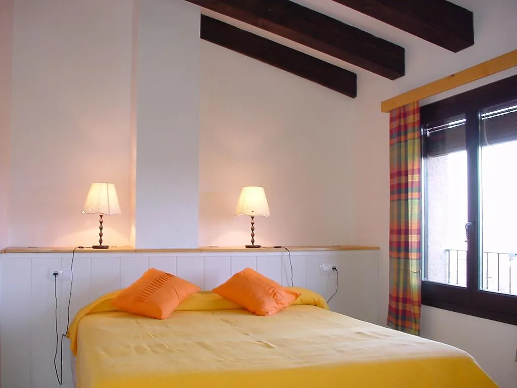 Hotel Cal Alejandro Montsonís Pensión